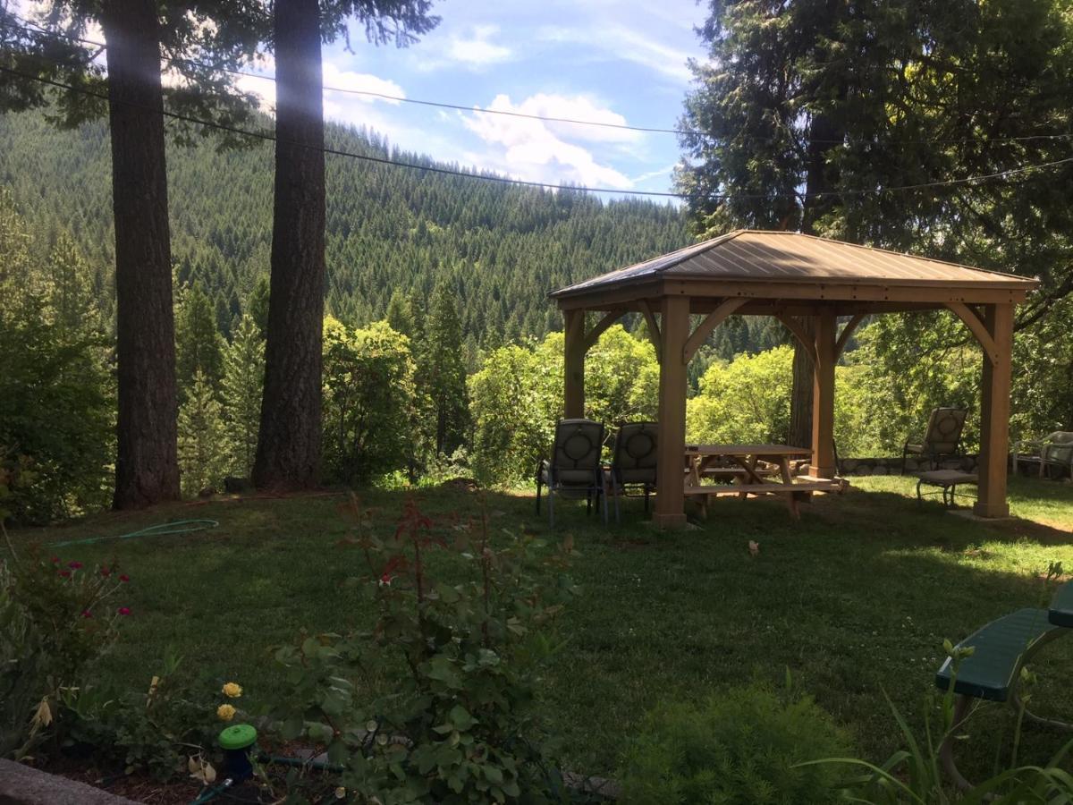 Dunsmuir Lodge Bagian luar foto