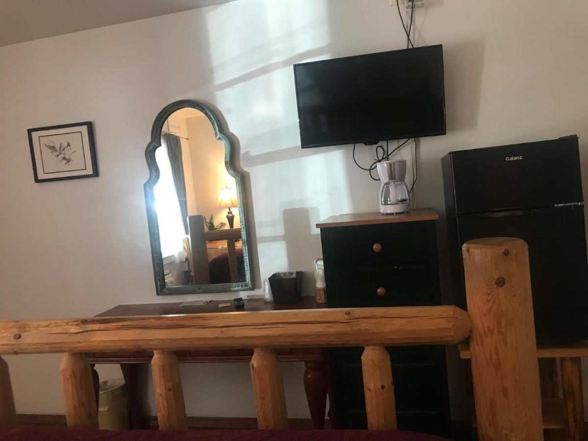 Dunsmuir Lodge Bagian luar foto