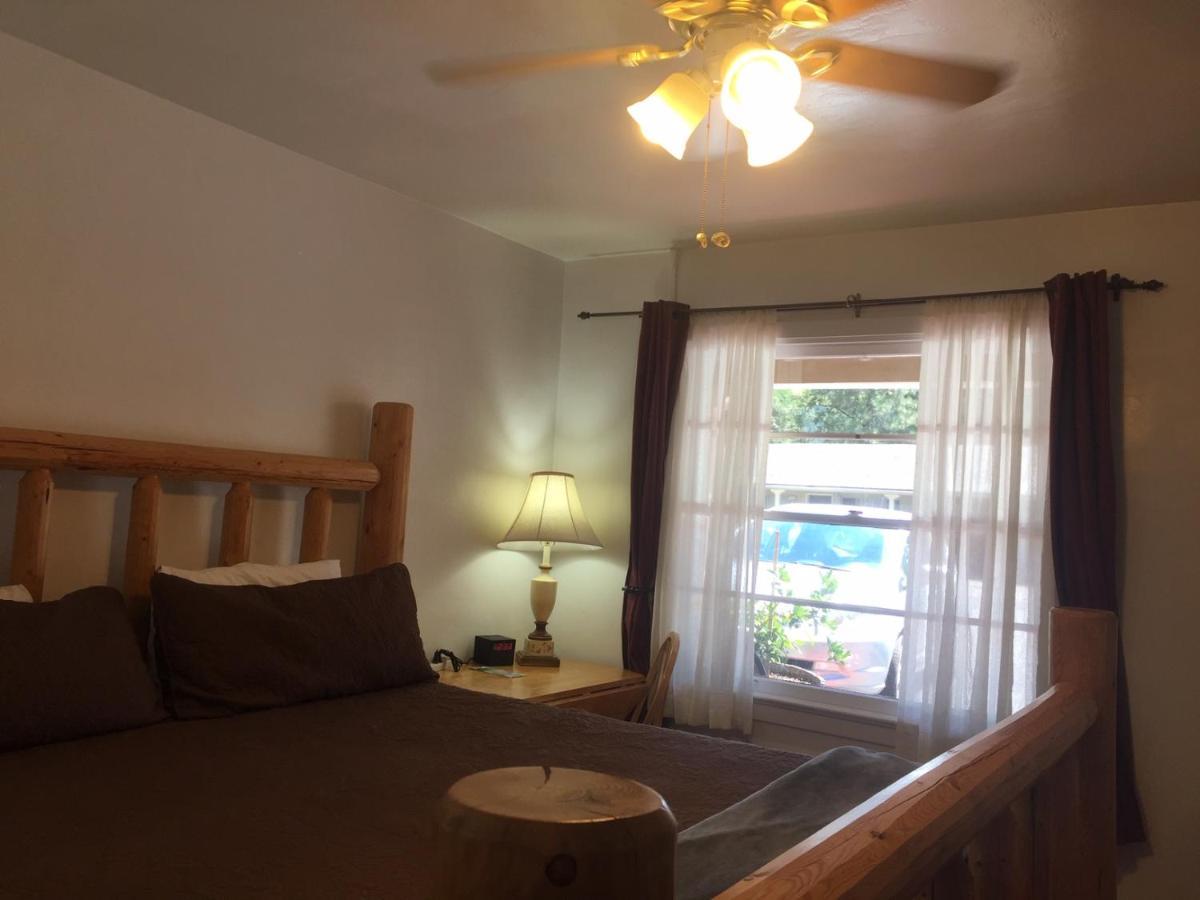 Dunsmuir Lodge Bagian luar foto
