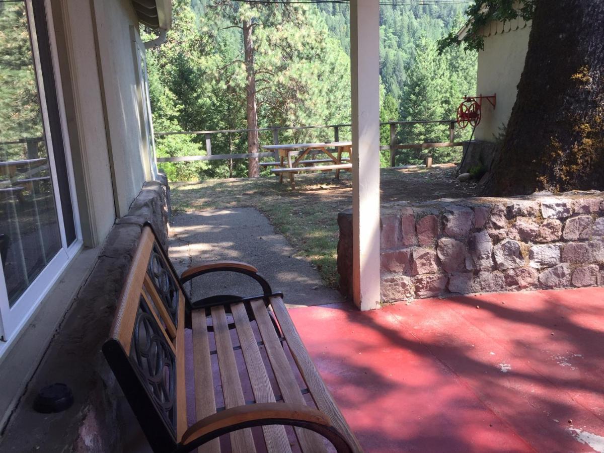 Dunsmuir Lodge Bagian luar foto