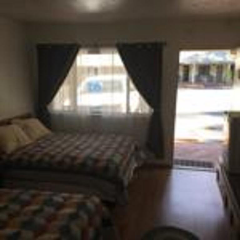 Dunsmuir Lodge Bagian luar foto